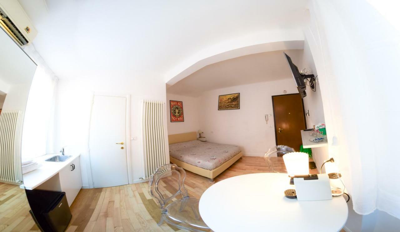 Bed and Breakfast Myrtha Bb Болонья Экстерьер фото