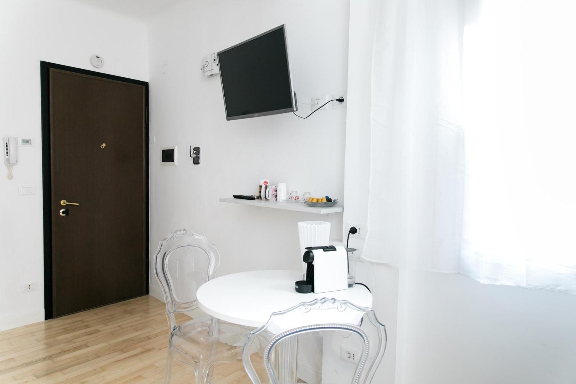 Bed and Breakfast Myrtha Bb Болонья Экстерьер фото
